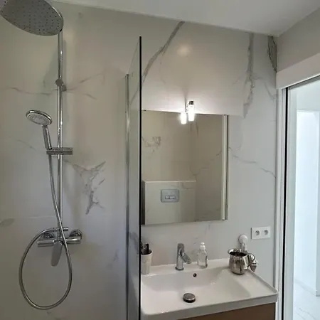 A010-superbe Refait A Neuf Proche Croisette Apartamento